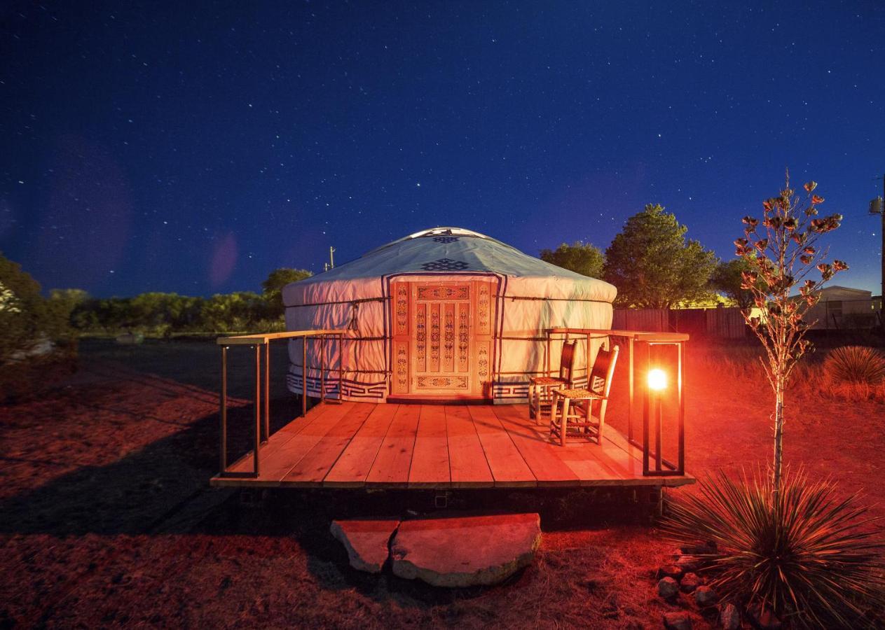 Вилла El Cosmico Марфа Экстерьер фото