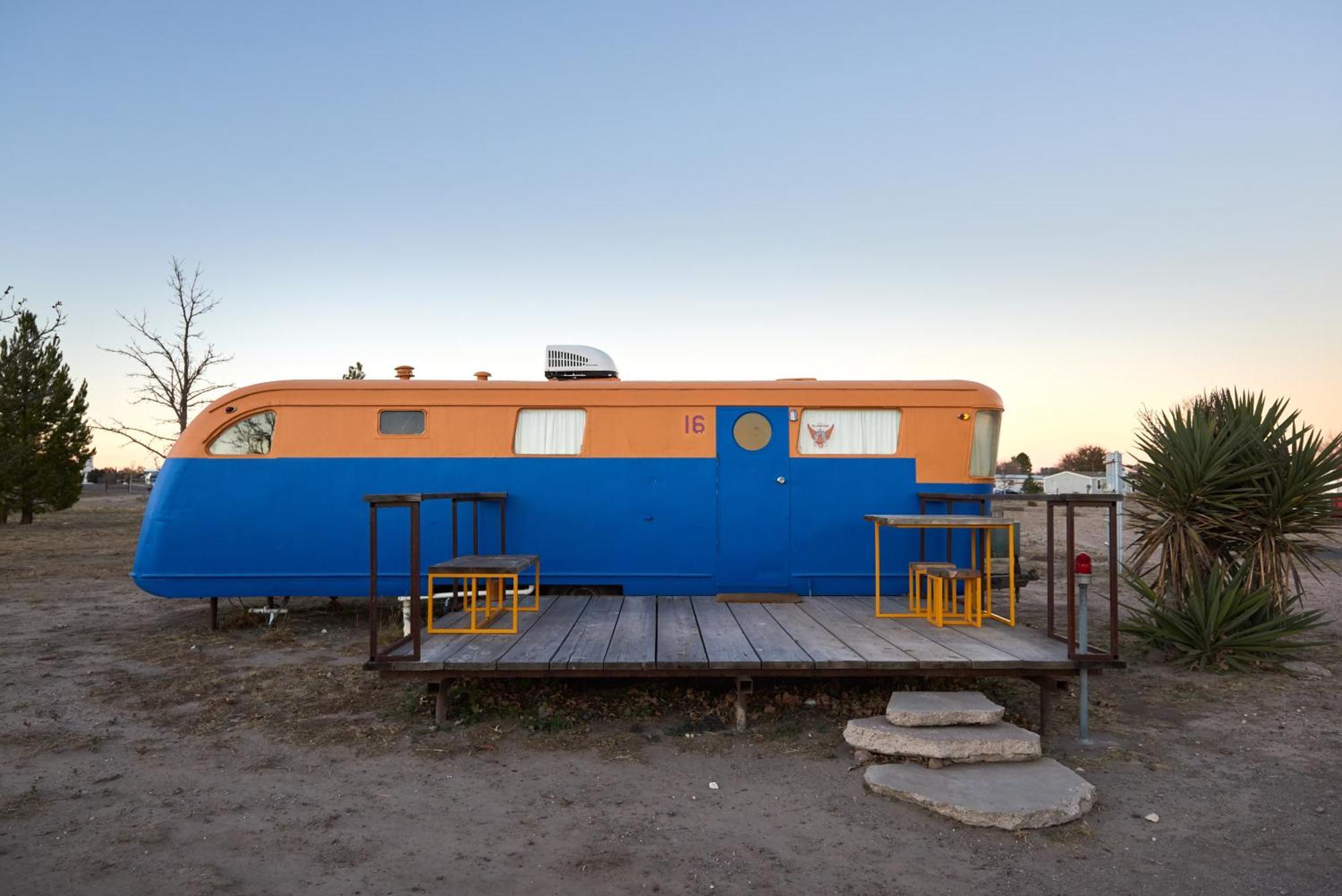 Вилла El Cosmico Марфа Экстерьер фото