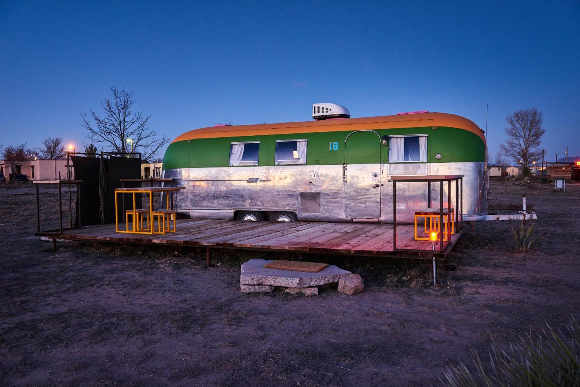 Вилла El Cosmico Марфа Экстерьер фото